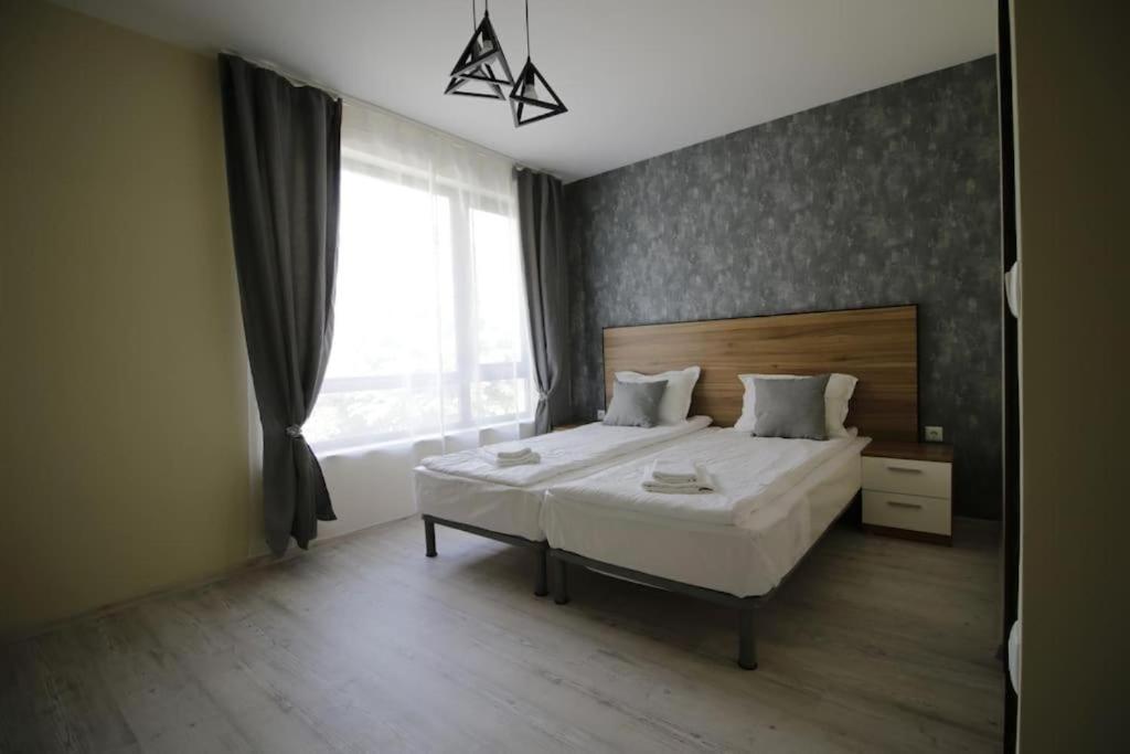 La Familia Apartments Varna Exterior foto